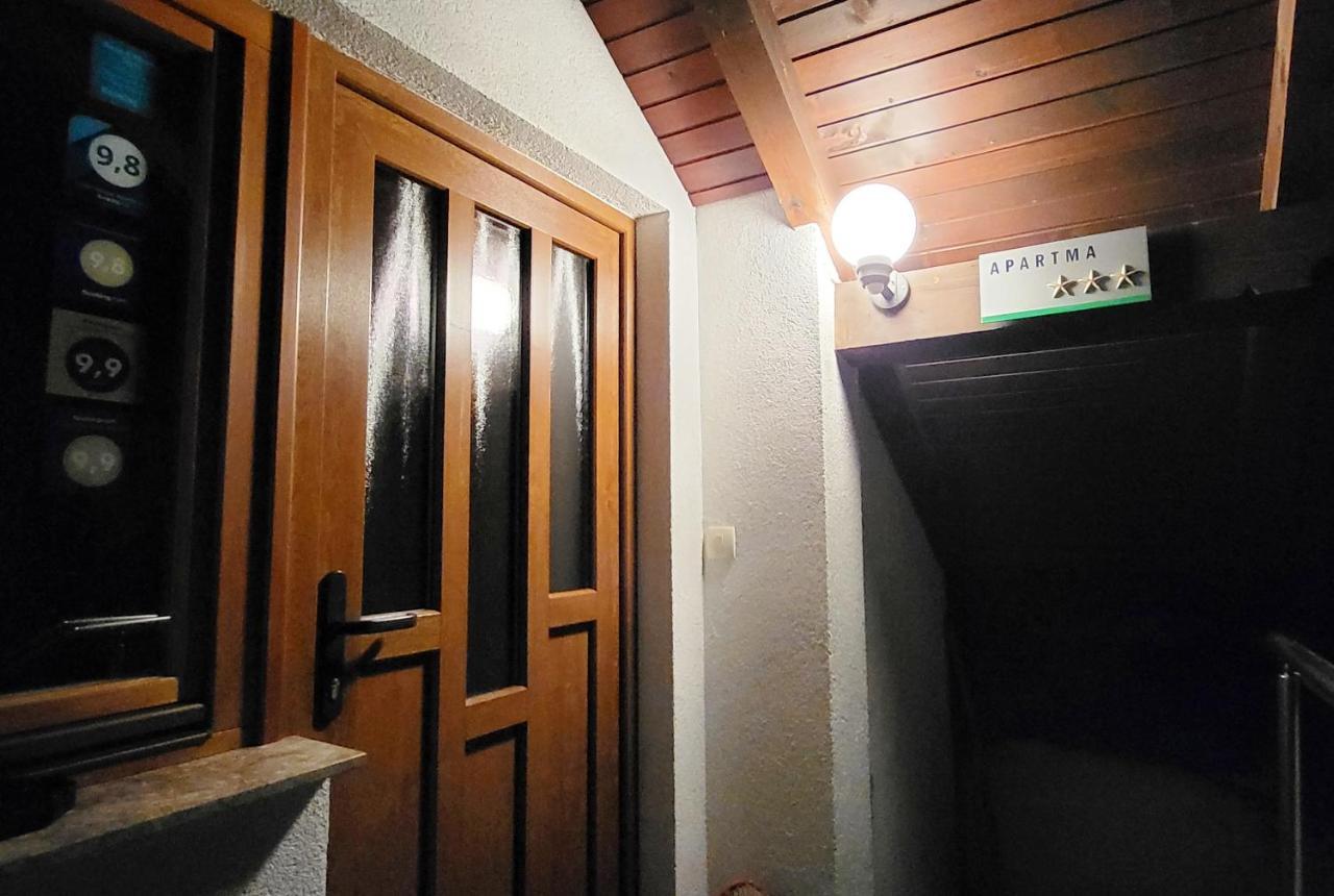 Apartments Oman كْرانْيِسكا غورا المظهر الخارجي الصورة