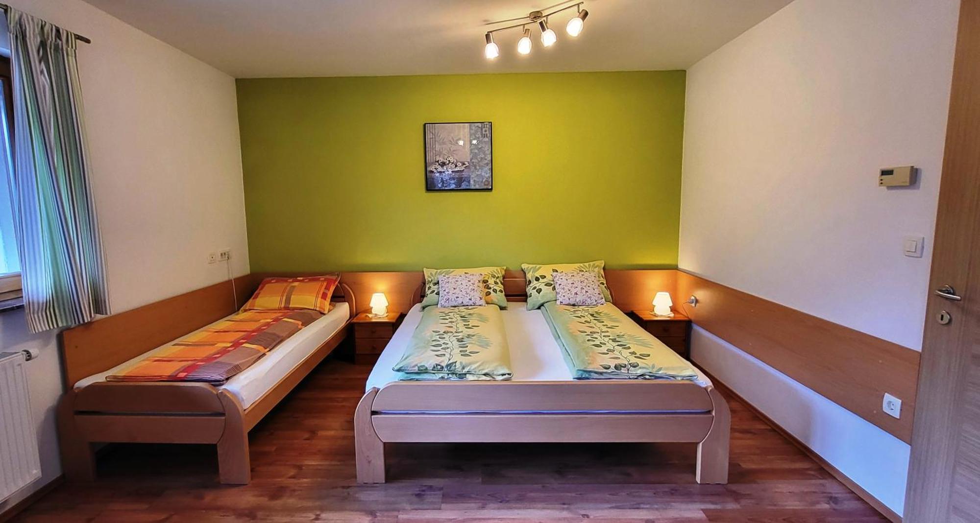Apartments Oman كْرانْيِسكا غورا المظهر الخارجي الصورة